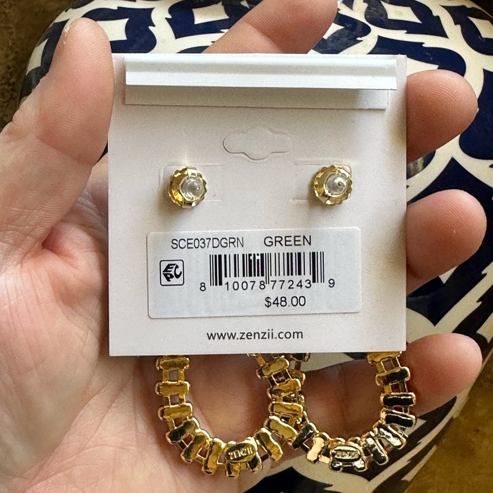 Gold Green Gemstone Earrings - Picture 8 of 11
